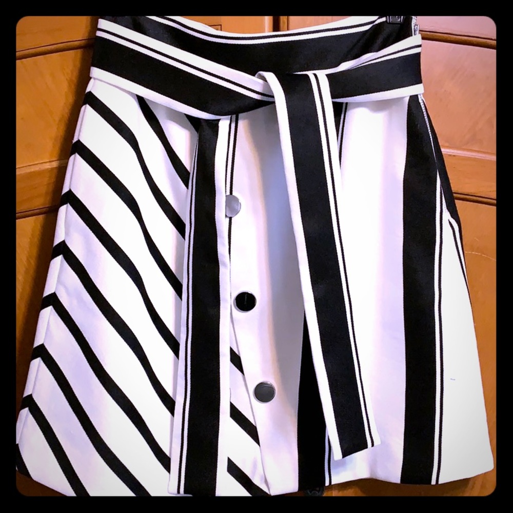 NWT Maje black and white skirt.